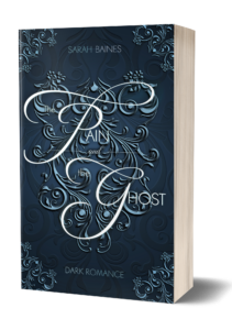 Buch-mock up "The Pain and the Ghost" vor ornamentalem Hintergrund in petrol-grau.